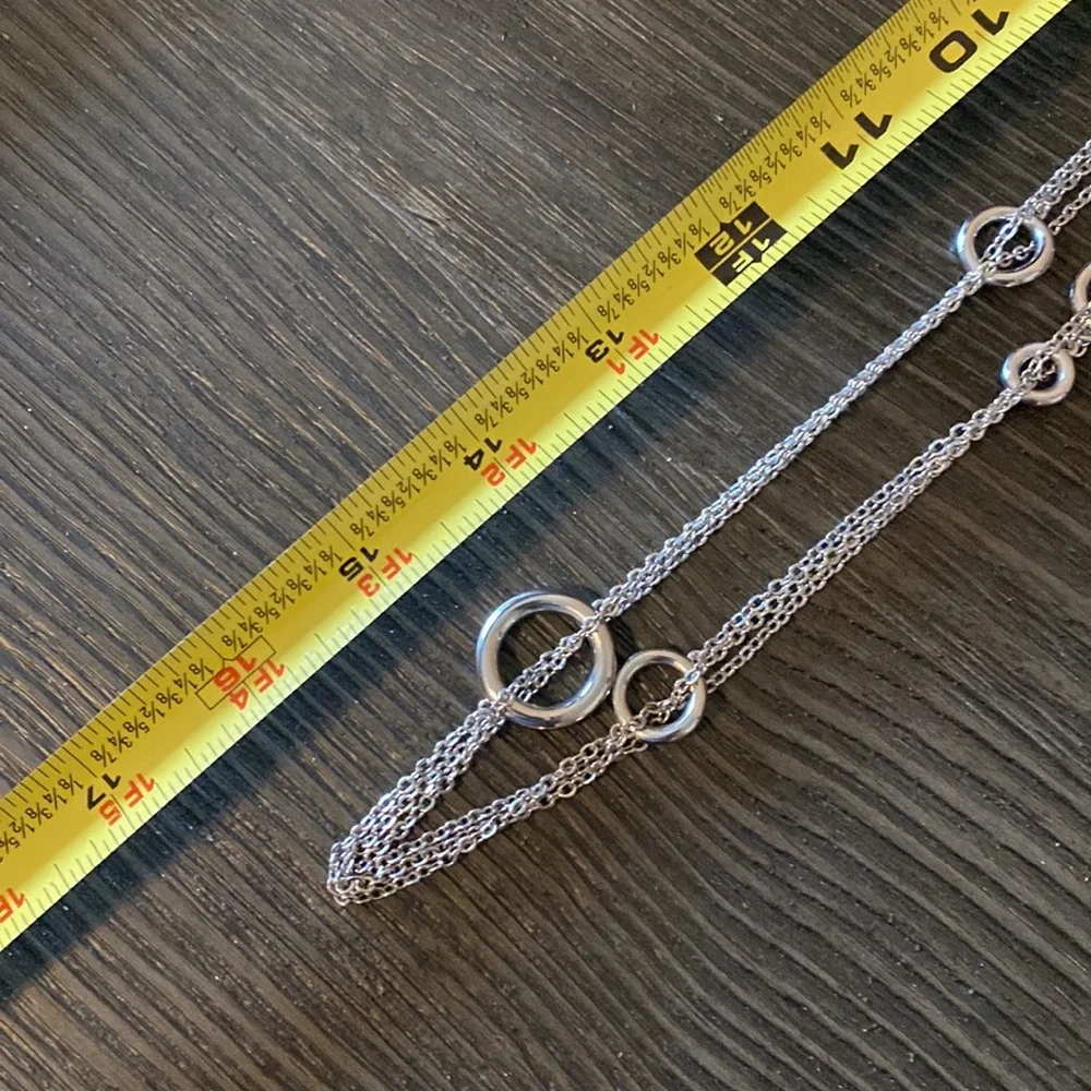 🌞 Lia Sophia Necklace Silver with Circles - Picture 5 of 6